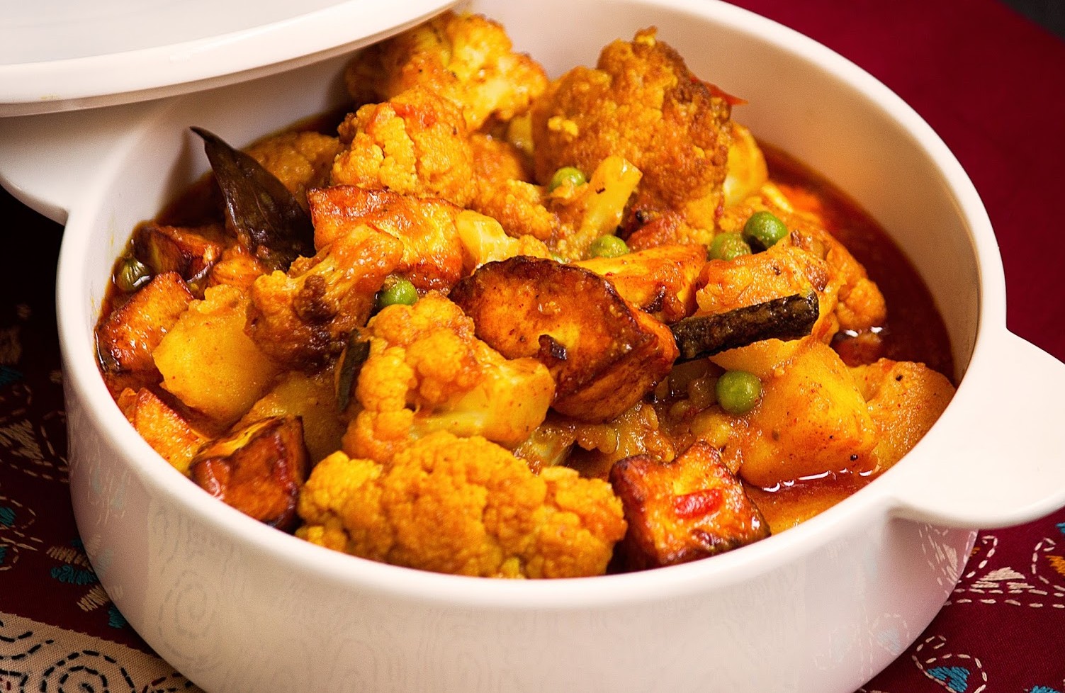 Phulkopi Paneer Rasa